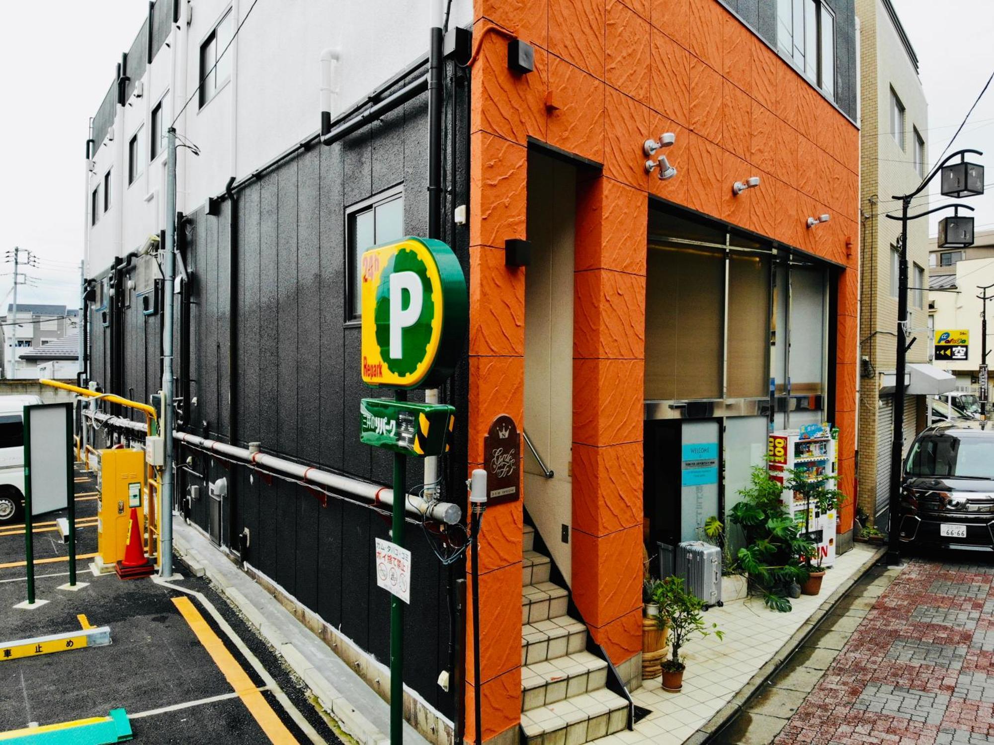 E Joy Inn-West Shinjuku Branch — Photos 2